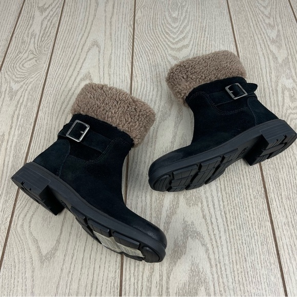UGG Women's Harrison UGGplush Cuff Buckle Detailed Boots US6 Black $170 - Picture 3 of 8